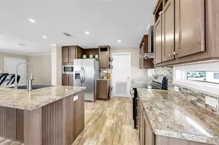 420 49th St E, Palmetto, FL 34221 - Photo 18