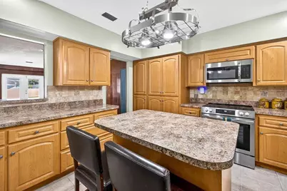 6410 Felice Avenue, Tampa, FL 33614 - Photo 16