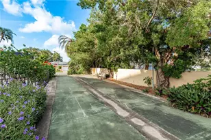 8950 Park Blvd, Seminole, FL 33777 - Photo 20