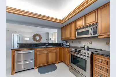 690 Island Way #1011, Clearwater Beach, FL 33767 - Photo 14
