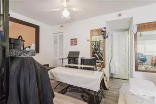 8950 Park Blvd, Seminole, FL 33777 - Photo 6