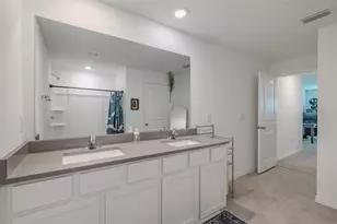 802 Ace Outlaw Ave, Ruskin, FL 33570 - Photo 30