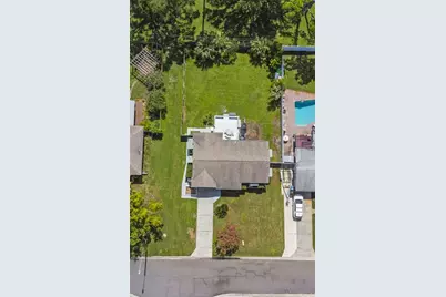 1717 Oxford Street N, Saint Petersburg, FL 33710 - Photo 26