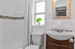 1717 Oxford St N, Saint Petersburg, FL 33710 - Photo 14