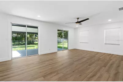 2512 Lake Ellen Circle, Tampa, FL 33618 - Photo 8
