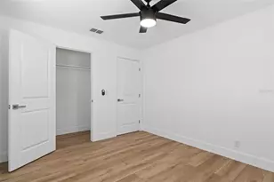 2512 Lake Ellen Cir, Tampa, FL 33618 - Photo 30