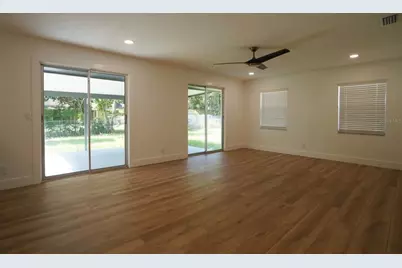 2512 Lake Ellen Circle, Tampa, FL 33618 - Photo 6