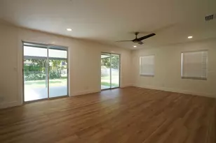 2512 Lake Ellen Cir, Tampa, FL 33618 - Photo 6