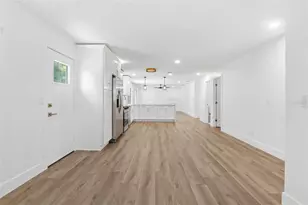 2512 Lake Ellen Cir, Tampa, FL 33618 - Photo 20