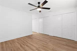 2512 Lake Ellen Cir, Tampa, FL 33618 - Photo 24