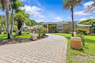 1520 Jade Ln, Tarpon Springs, FL 34689 - Photo 2