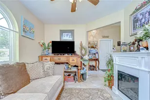 24510 Landing Dr, Lutz, FL 33559 - Photo 6