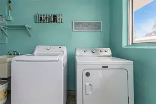 2001 Greenbriar Blvd, Clearwater, FL 33763 - Photo 70