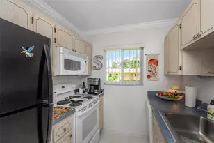 2001 Greenbriar Blvd, Clearwater, FL 33763 - Photo 10