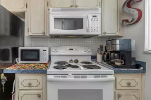 2001 Greenbriar Blvd, Clearwater, FL 33763 - Photo 8