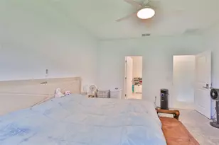 2948 Frst Mdw Ave, Valrico, FL 33594 - Photo 8