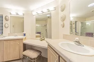 37525 Lilly Bea Ave, Zephyrhills, FL 33541 - Photo 14