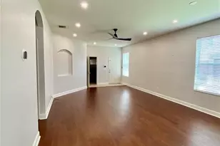 17414 New Cross Cir, Lithia, FL 33547 - Photo 6