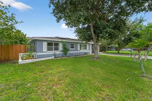3701 60th St N, Saint Petersburg, FL 33710 - Photo 2