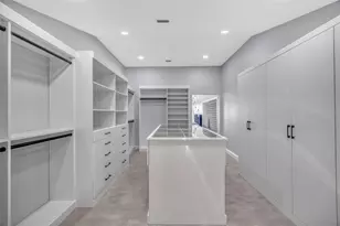 8400 35th Ave N, Saint Petersburg, FL 33710 - Photo 24