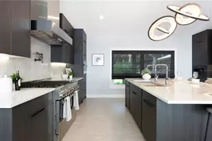 8400 35th Ave N, Saint Petersburg, FL 33710 - Photo 14