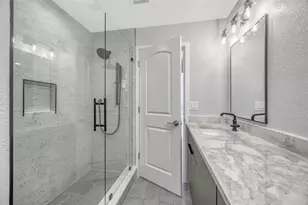 8400 35th Ave N, Saint Petersburg, FL 33710 - Photo 40