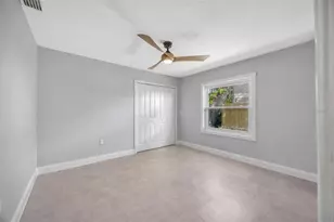 8400 35th Ave N, Saint Petersburg, FL 33710 - Photo 32