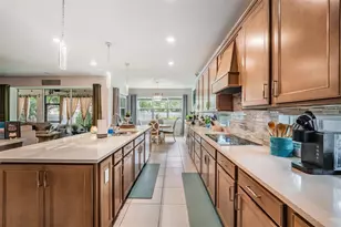 2836 Buckhorn Forest Dr, Valrico, FL 33594 - Photo 12