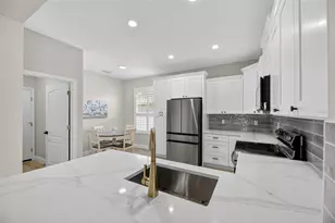 1103 Villeroy Dr, Sun City Center, FL 33573 - Photo 2