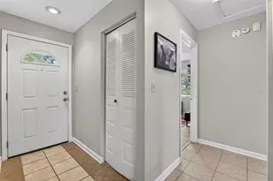 907 Old Field Dr, Brandon, FL 33511 - Photo 4