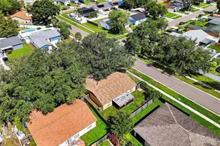 907 Old Field Dr, Brandon, FL 33511 - Photo 24