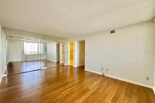 5950 Pelican Bay Plaza S, Saint Petersburg, FL 33707 - Photo 14