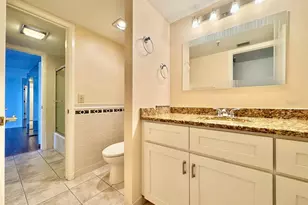 5950 Pelican Bay Plaza S, Saint Petersburg, FL 33707 - Photo 20