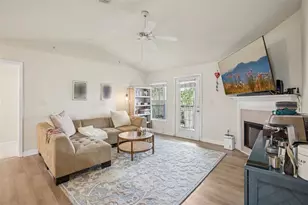 18443 Bridle Club Dr, Tampa, FL 33647 - Photo 4