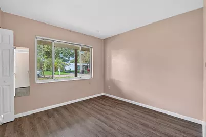 1557 79th Avenue N, Saint Petersburg, FL 33702 - Photo 14