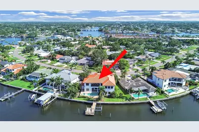 1097 Eden Isle Drive NE, Saint Petersburg, FL 33704 - Photo 4