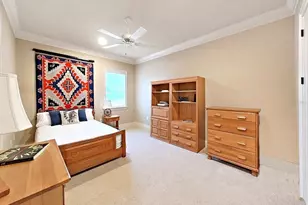 1097 Eden Isle Dr NE, Saint Petersburg, FL 33704 - Photo 42