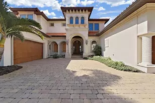1097 Eden Isle Dr NE, Saint Petersburg, FL 33704 - Photo 6