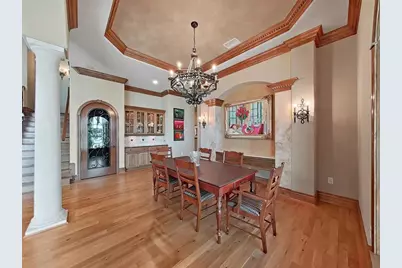 1097 Eden Isle Drive NE, Saint Petersburg, FL 33704 - Photo 18