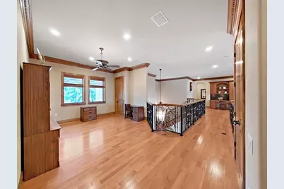 1097 Eden Isle Drive NE, Saint Petersburg, FL 33704 - Photo 38