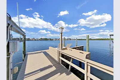 1097 Eden Isle Drive NE, Saint Petersburg, FL 33704 - Photo 8