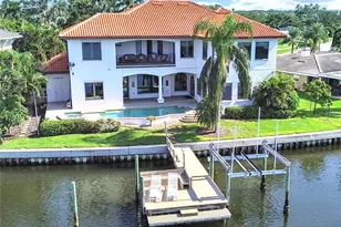 1097 Eden Isle Dr NE, Saint Petersburg, FL 33704 - Photo 50