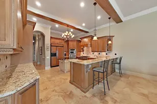 1097 Eden Isle Dr NE, Saint Petersburg, FL 33704 - Photo 30