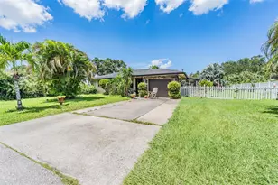 250 Lake Palms Dr, Largo, FL 33771 - Photo 28