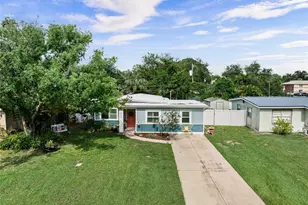 209 Emerald Ln, Largo, FL 33771 - Photo 2