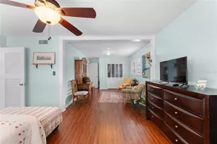 209 Emerald Ln, Largo, FL 33771 - Photo 32