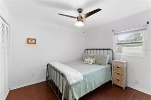 209 Emerald Ln, Largo, FL 33771 - Photo 24