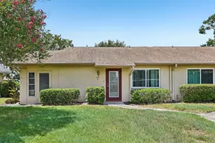 1908 Canterbury Ln, Sun City Center, FL 33573 - Photo 2
