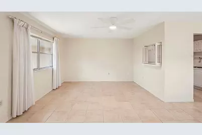 201 Kings Boulevard #19, Sun City Center, FL 33573 - Photo 4