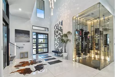 206 6th Street E, Tierra Verde, FL 33715 - Photo 4